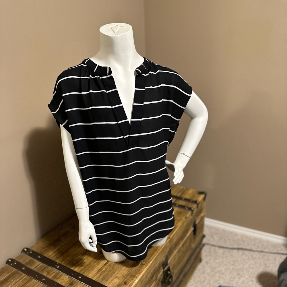 Dynamite tunic top